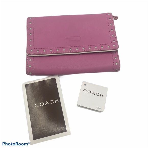 NWT Coach Trifold Pink White Wallet Leather Snap